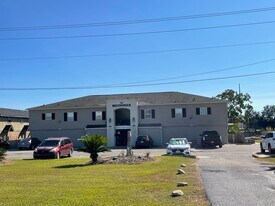 4854 Pontchartrain Dr in Slidell, LA - Building Photo