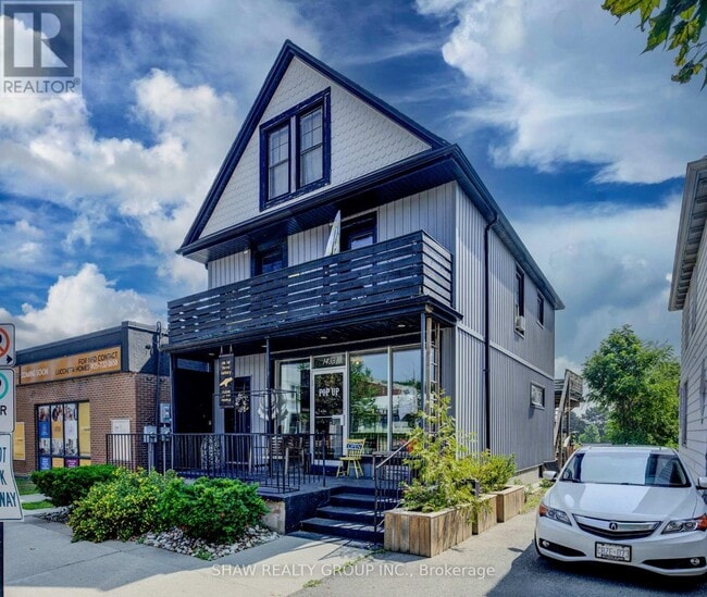property at 1433 Pelham St