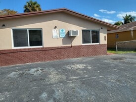 34 NW 7th Ave, Unit Apt. #2 in Dania Beach, FL - Building Photo