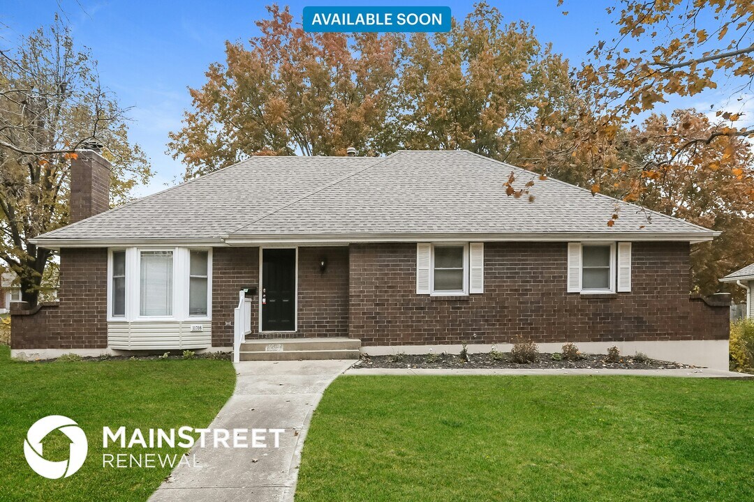 11708 60 E Terrace in Raytown, MO - Building Photo