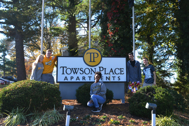 Towson Place Apartments, Student Off Campus