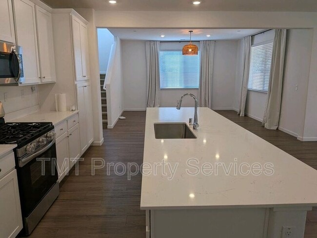 8809 Boes Wy in Sacramento, CA - Building Photo - Building Photo