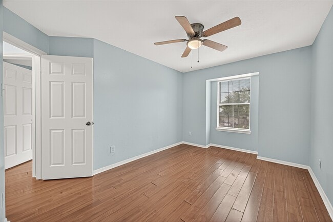 6710 Bellaire Gardens Dr