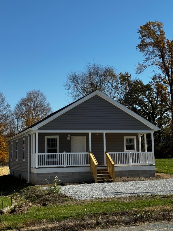 property at 5865 S Fairfax Rd