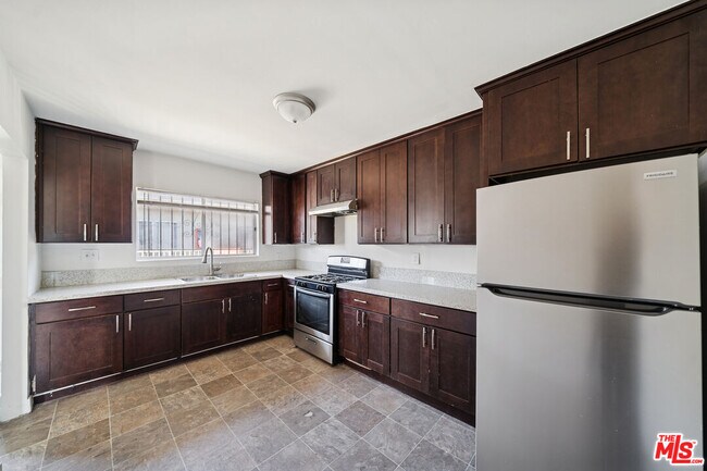 property at 5380 Romaine St