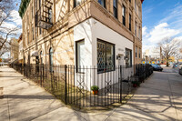 154 Engert Ave in Brooklyn, NY - Building Photo - Building Photo