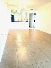 871 NE 207th Terrace in Miami, FL - Building Photo - Building Photo