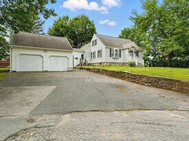 178 Massasoit Rd in Worcester, MA - Building Photo