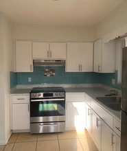 2127 Bougainvillea St in Sarasota, FL - Building Photo - Building Photo