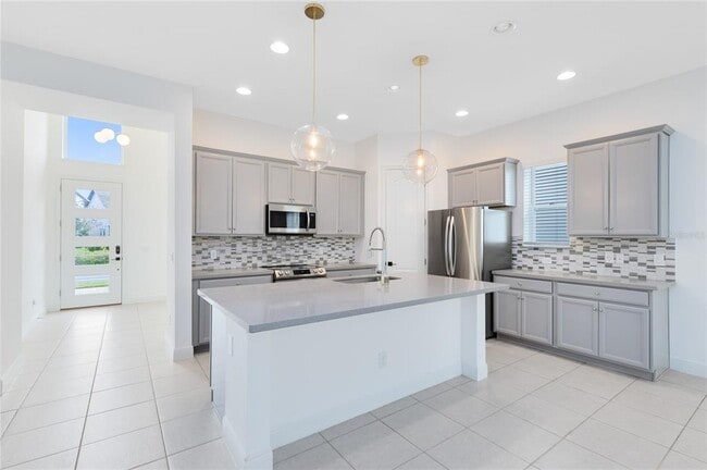 8250 Nemours Pkwy in Orlando, FL - Building Photo - Building Photo