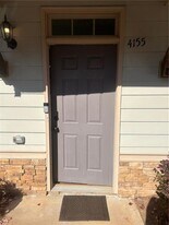 4155 Park Chase Dr in East Point, GA - Building Photo