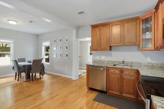 37 Lindsay St in Framingham, MA - Building Photo - Building Photo