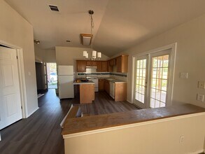 101 Geronimo Cove in Kyle, TX - Building Photo - Building Photo