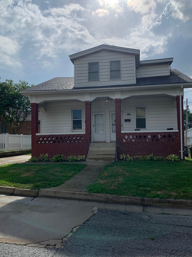 property at 2123 Lilly Ave