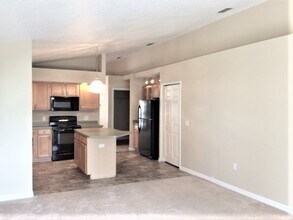 16245 Coopers Hawk Ave in Clermont, FL - Building Photo - Building Photo