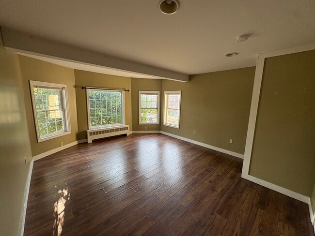 57 Winchester St - Rooms for Rent