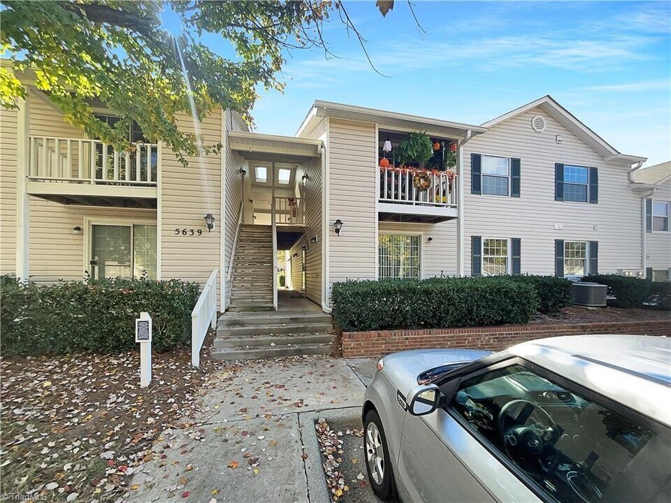 5639 Hornaday Rd, Unit 5639-A in Greensboro, NC - Building Photo