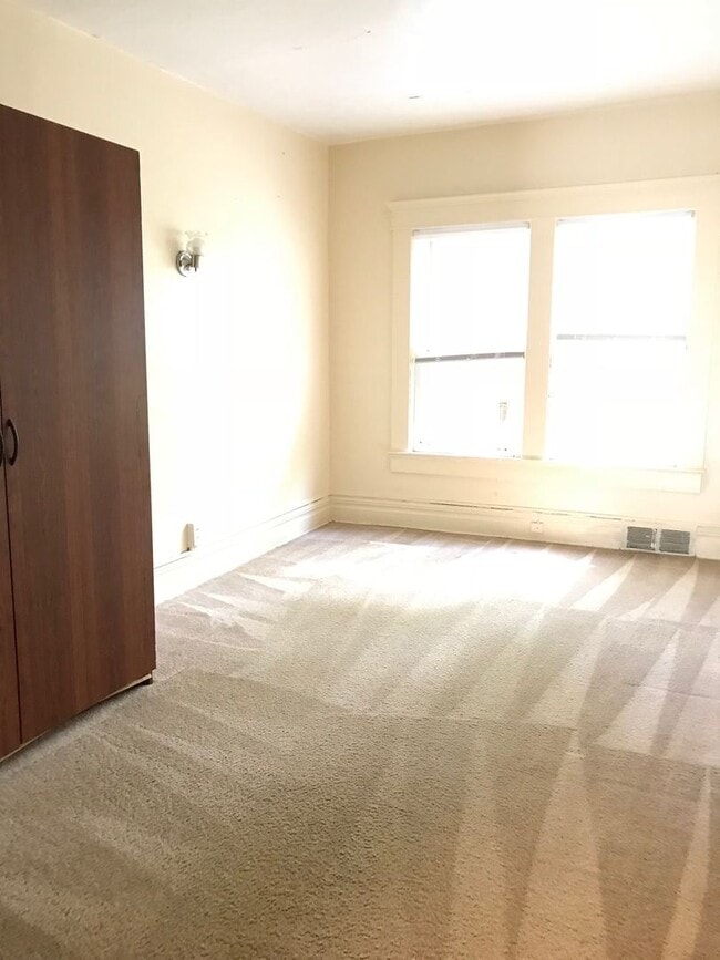 525 Linden St in Ann Arbor, MI - Building Photo - Building Photo