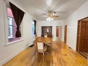 1924 N St Louis Ave in Chicago, IL - Building Photo - Building Photo