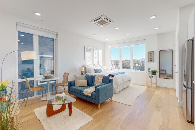 property at 38 Hichborn St