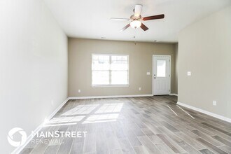 109 Lyndhurst Dr in La Vergne, TN - Building Photo - Building Photo