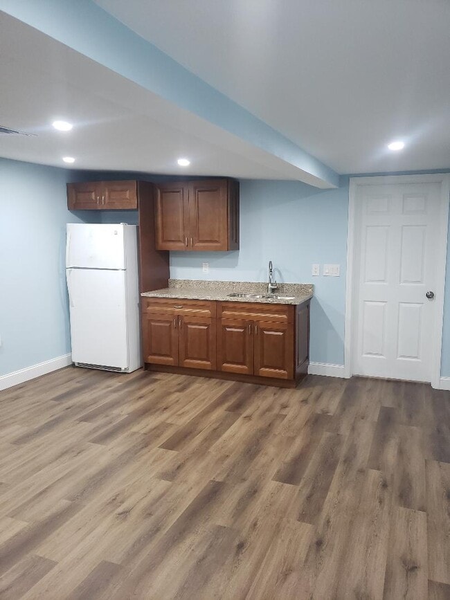 property at 6001 Cresthill Dr