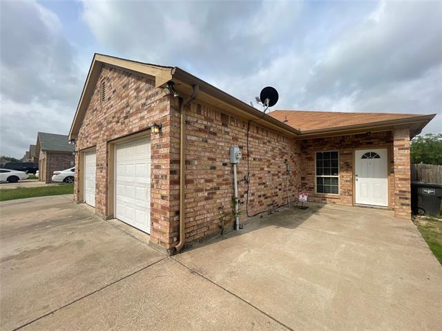 7518 Novella Dr in Fort Worth, TX - Building Photo - Building Photo