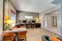 Building Photo - Crowne at Cahaba River Apartamentos in Birmingham, Alabama