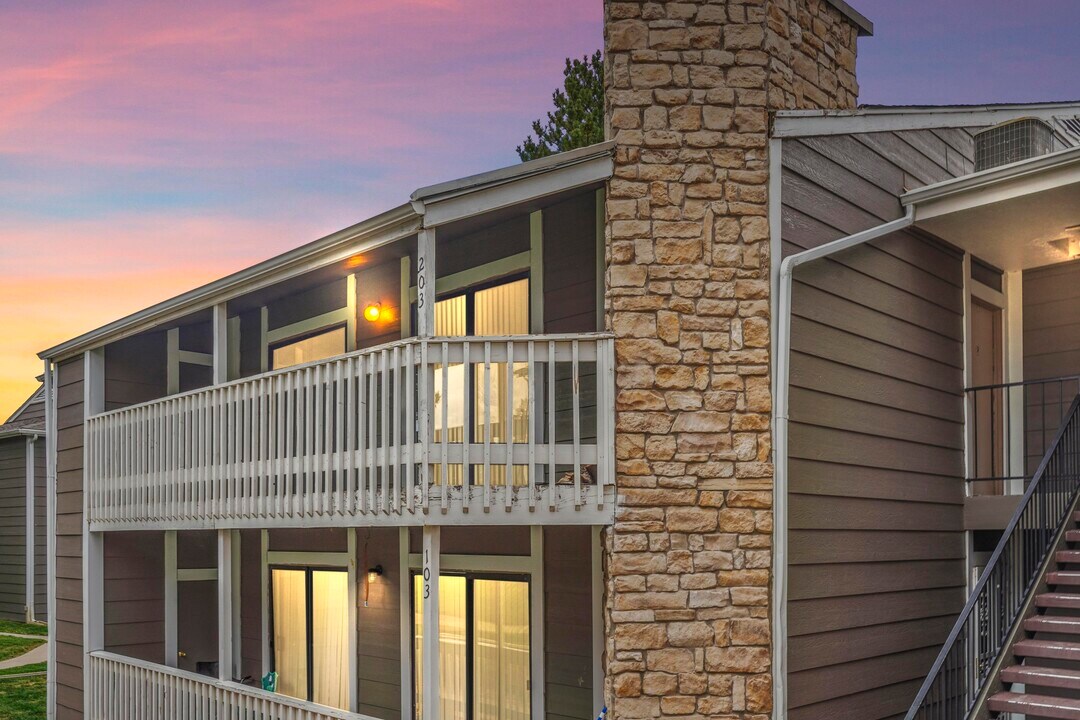 18133 E Kentucky Ave in Aurora, CO - Building Photo