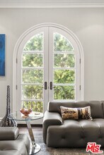2422 Cazaux Pl in Los Angeles, CA - Building Photo - Building Photo