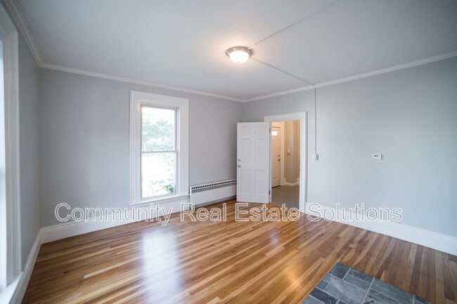 68 5th St in Bangor, ME - Building Photo - Building Photo