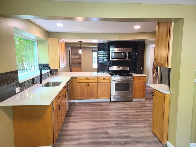 property at 12463 14th Ave S