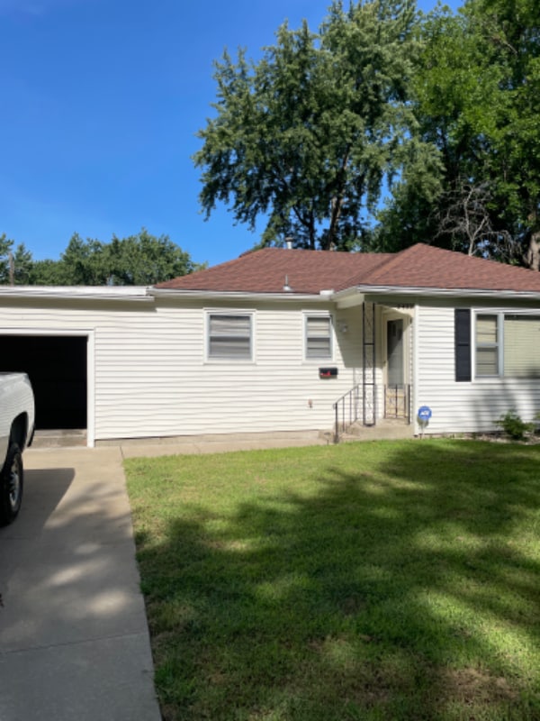 property at 2433 SW Madeline Ln