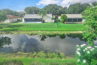 10856 Cypress Glen Dr in Coral Springs, FL - Building Photo - Building Photo