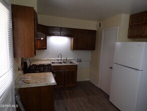 4114 Moonlight Ave in El Paso, TX - Building Photo - Building Photo