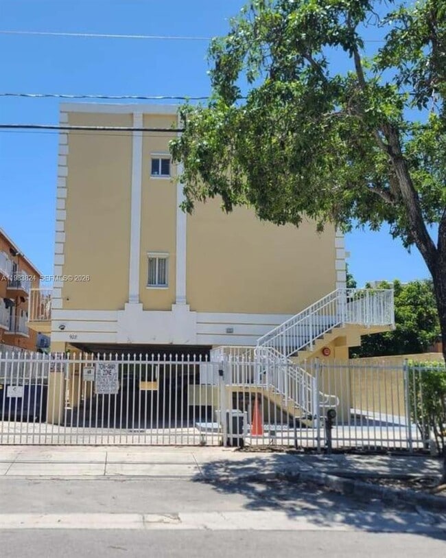 property at 928 SW 3rd St