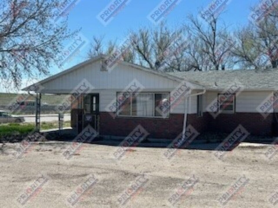 219 W Converse St in Moorcroft, WY - Building Photo