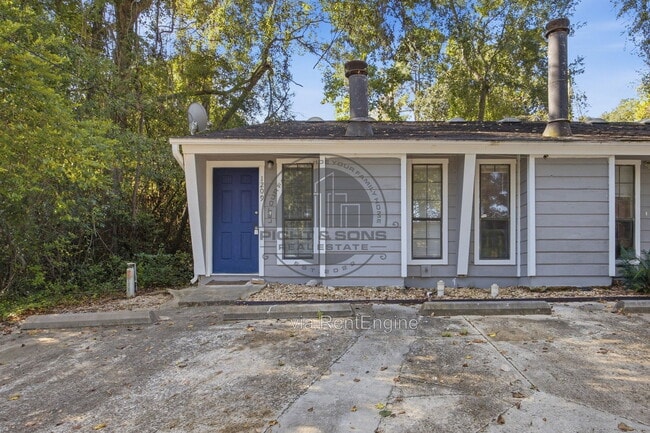 property at 1209 Chee Ln
