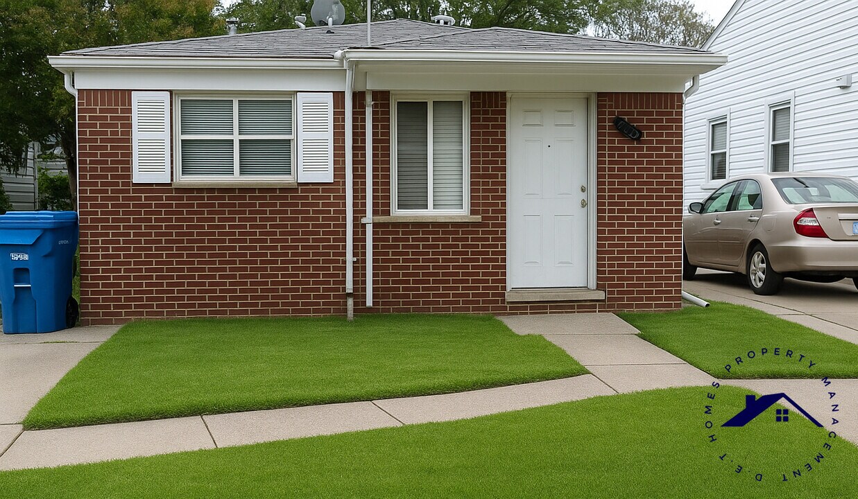 6765 Heyden in Dearborn Heights, MI - Building Photo