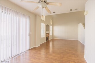 7920 Hornbeam Ct in Las Vegas, NV - Building Photo - Building Photo