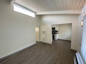 3538 Keystone Av, Unit 7 in Los Angeles, CA - Building Photo - Building Photo