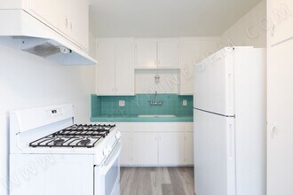 4554 Bond St in San Diego, CA - Building Photo - Building Photo