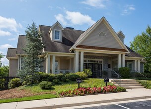 Greystone at Columbus Park in Columbus, GA - Foto de edificio - Building Photo