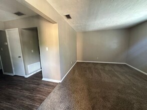 1430 Willow Bend Way in Tallahassee, FL - Building Photo - Building Photo