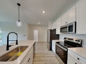 5228 27th St SW in Lehigh Acres, FL - Building Photo - Building Photo
