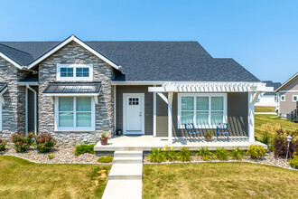 Prairie Trails in Ankeny, IA - Foto de edificio - Building Photo