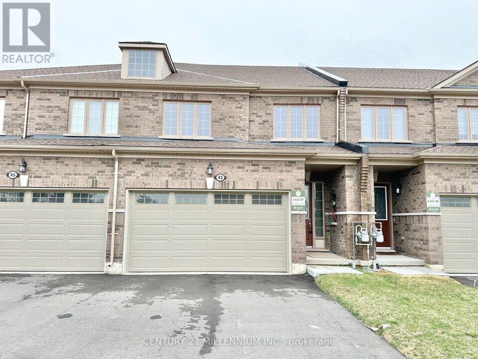 43 Beretta St in Tillsonburg, ON - Building Photo