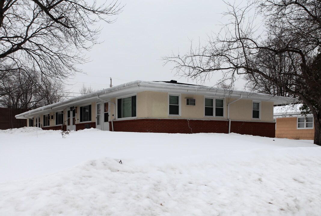 5100-5108 Horizon Dr in Minneapolis, MN - Building Photo