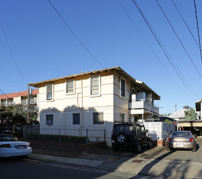 1136 Rycroft St in Honolulu, HI - Building Photo - Building Photo