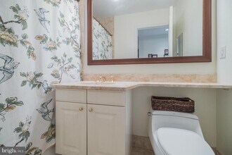 9205 Christopher St in Fairfax, VA - Building Photo - Building Photo